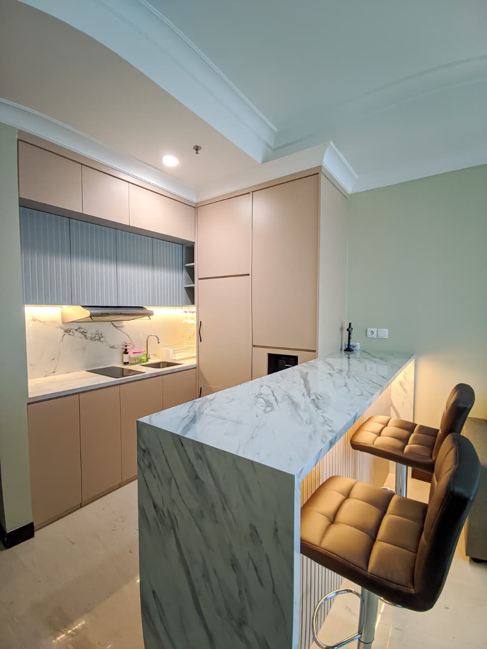 Apartemen Permata Hijau Suites 2BR Lantai 30 Full Furnish Disewakan, foto 3 dari 5