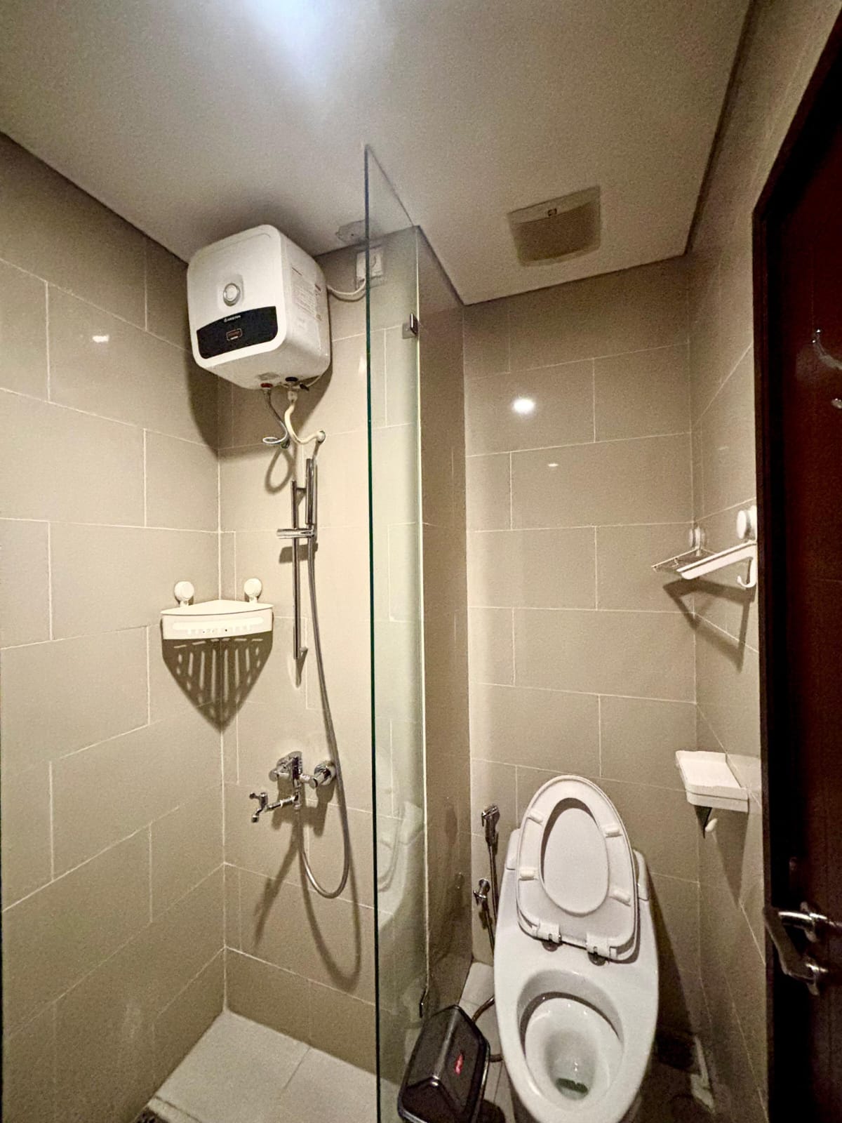 Apartemen Permata Hijau Suites 1BR Lantai 7 Full Furnish Disewakan, foto 1 dari 5