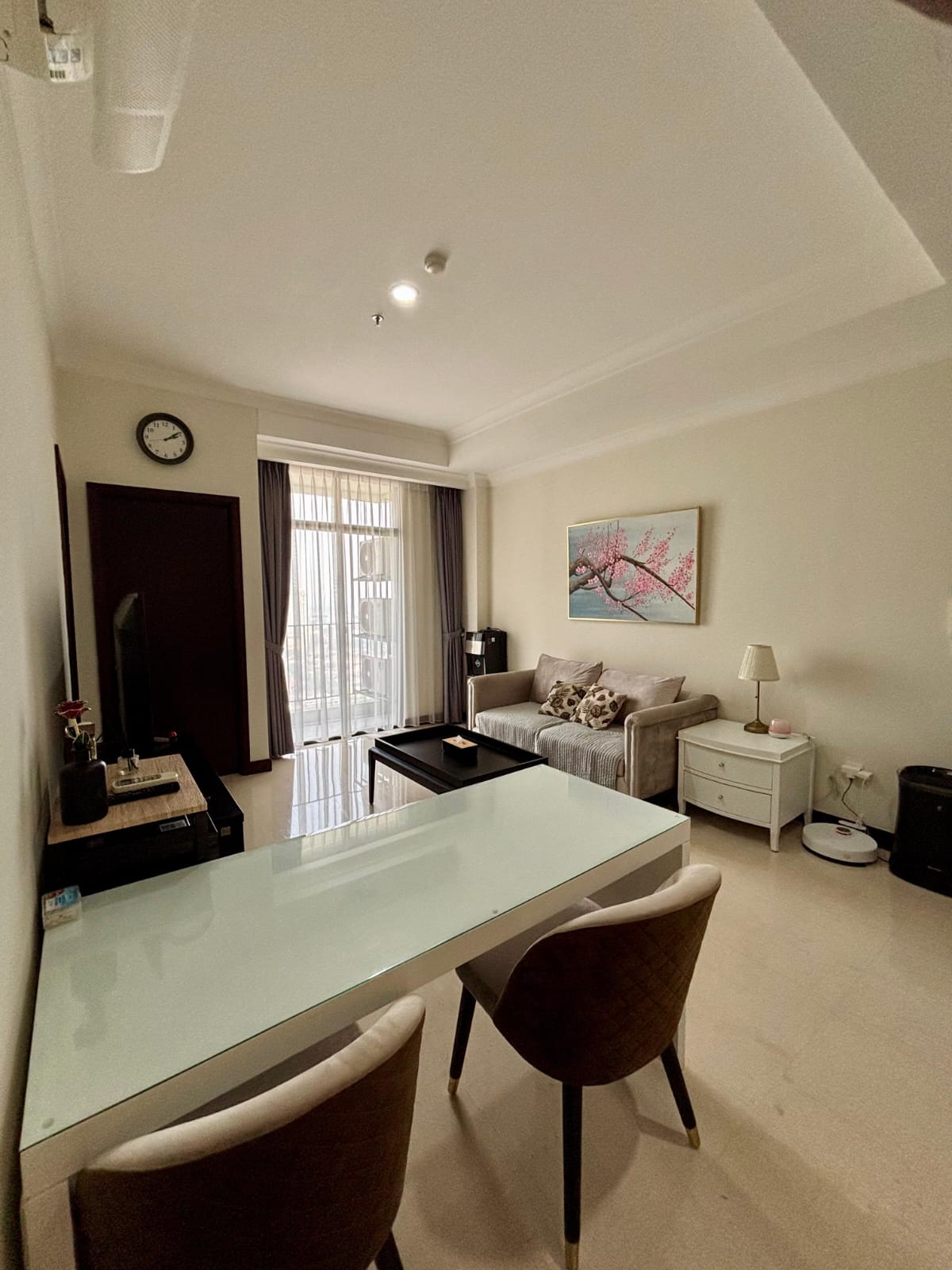 Apartemen Permata Hijau Suites 2BR Lantai 26 Full Furnish Disewakan, foto 2 dari 5