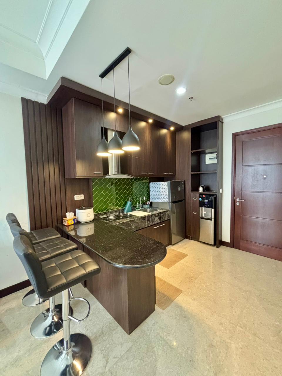 Apartemen Permata Hijau Suites 2BR XL Lantai 18 Full Furnish Disewakan, foto 3 dari 5